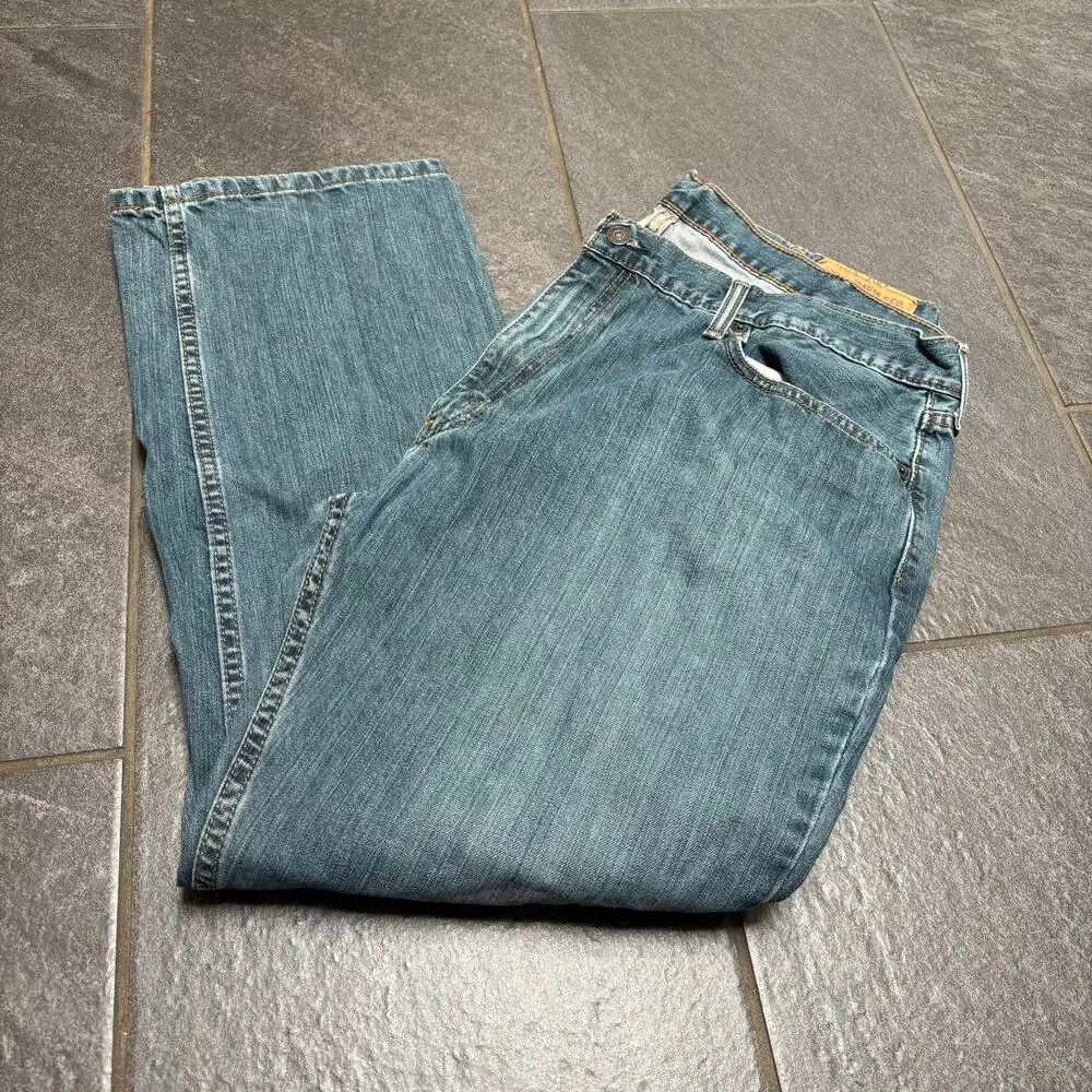 Levi Strauss 40/30 Medium Wash 559 Jeans Red Tag High Rise Relaxed Straight